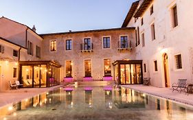 Corte Regia Relais&Spa